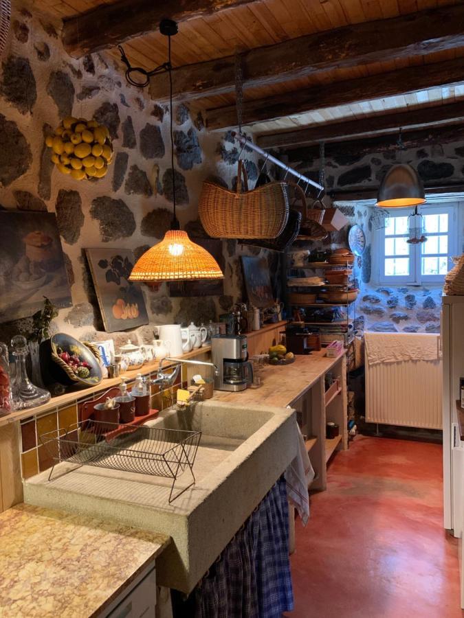 Bed and Breakfast Le Potala à Le Bouchet-Saint-Nicolas Extérieur photo